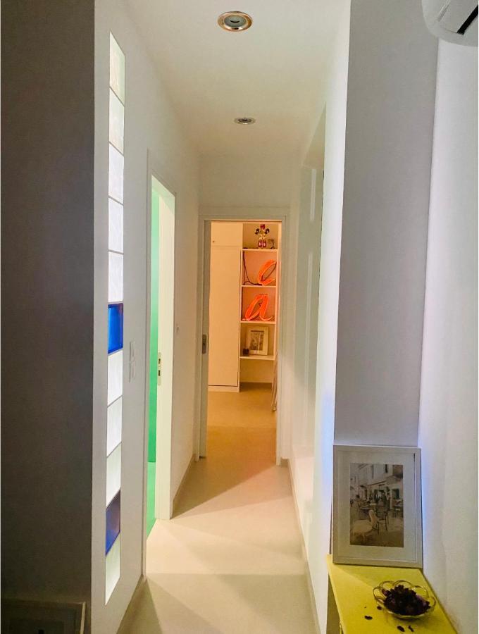 אתונה Your Lovely Central Home In Buzzing Exarchia מראה חיצוני תמונה