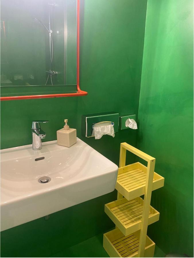 אתונה Your Lovely Central Home In Buzzing Exarchia מראה חיצוני תמונה